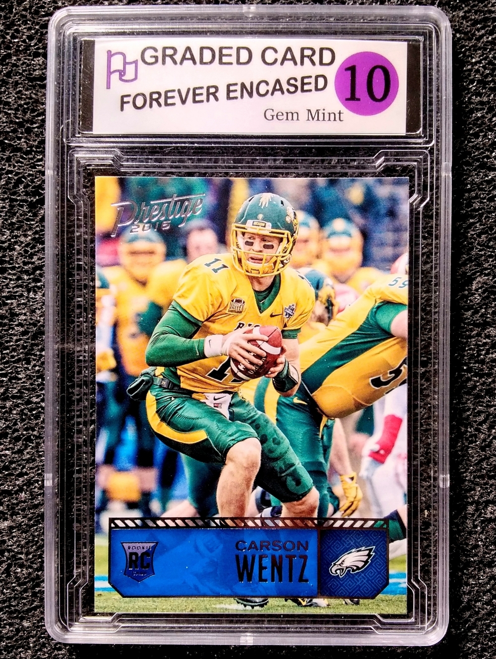 Carson Wentz Eagels Prestige Football Rookie Card. Graded 10 Gem Mint